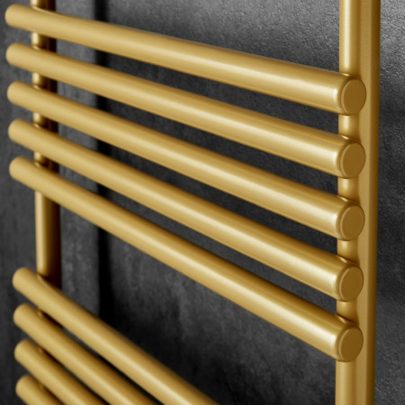VAVRNL14005005514 Vantara Verona Lux Gold Look 1355 x 496mm Towel Radiator Close Up