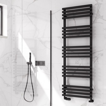 RND-KLE143K Reina Kale Mild Steel 1436 x 500mm Heated Towel Rail in Black (2)