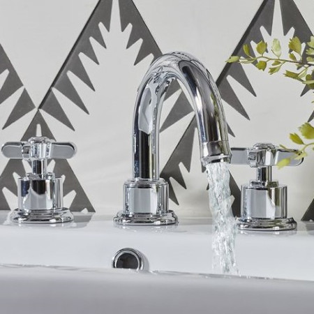 T667902 Roper Rhodes Wessex Three Hole Basin Mixer with Click Waste (2)