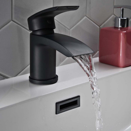 BLACK258ORBL Scudo Belini Mini Mono Basin Mixer with Push Waste in Black Lifestyle
