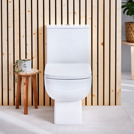 Scudo Choices 600 Short Projection Open Back Pan with Cistern & Soft Closing Seat Bathroom Setting