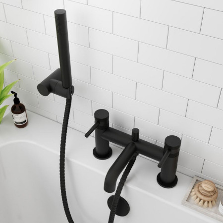 NU-011 Scudo Core Bath Shower Mixer in Black Lifestyle