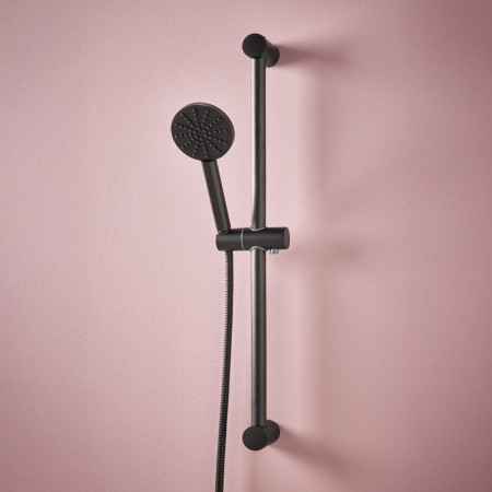 NU-080 Scudo Exposed Shower Riser Rail in Matt Black Bathroom Setting