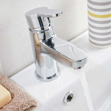 TAP021 Scudo Favour Mono Basin Mixer with Push Waste in Chrome Lifestyle
