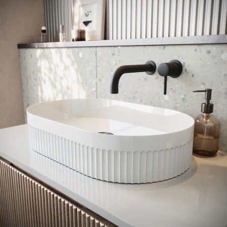 VESSEL007 Scudo Fluted 575mm Oval Countertop Basin with a Scudo Core Tap