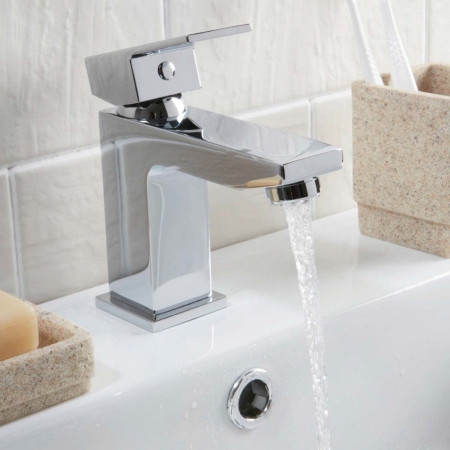 TAP141 Scudo Lanza Mono Basin Mixer with Push Waste in Chrome Bathroom Setting
