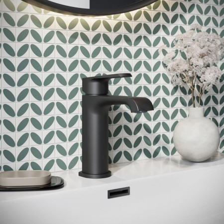 MON-007 Scudo Montana Mono Basin Mixer in Black Bathroom Setting