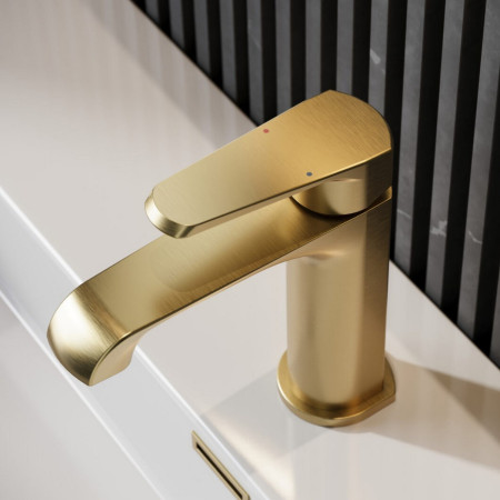 MON-009 Scudo Montana Mono Basin Mixer in Brushed Brass Installed on a Basin