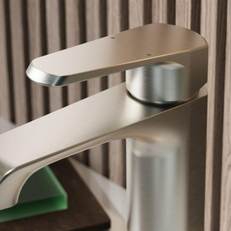 MON-008 Scudo Montana Mono Basin Mixer in Brushed Nickel Lever Close Up