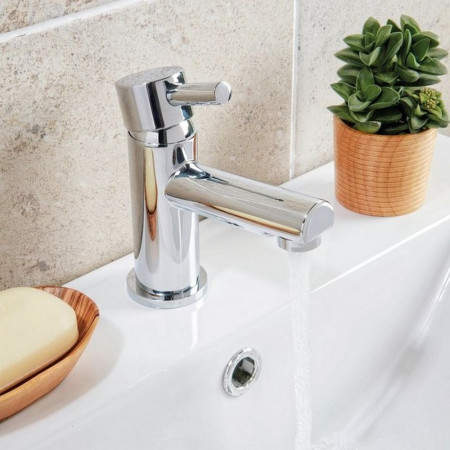 TAP101L Scudo Premier Mono Basin Mixer with Push Waste in Chrome Lifestyle