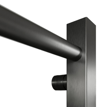 VI-16-50-GM Scudo Vibe 1600 x 500mm Towel Radiator in Gunmetal Close Up
