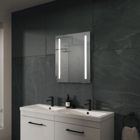 SE34495C0 Sensio Isla Plus Battery Powered 650 x 500mm LED Mirror Lifestyle