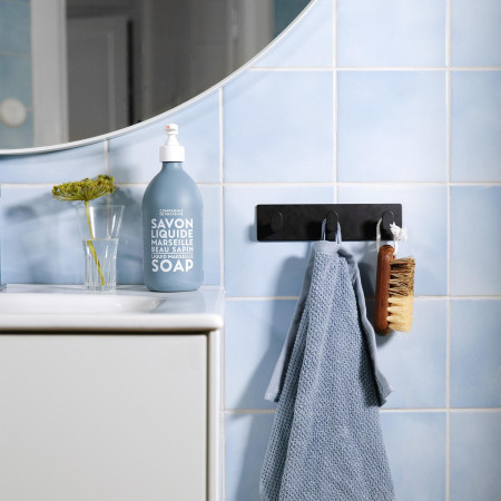 BB459 Smedbo Beslagsboden Cube Self Adhesive Black Triple Bathroom Hook Lifestyle