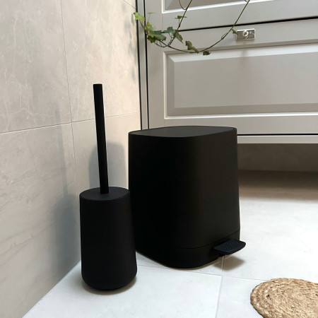 BB575 Smedbo Beslagsboden Curve Line 4L Soft Close Pedal Bin in Black Lifestyle