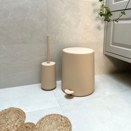 BE574 Smedbo Beslagsboden Satin 4L Soft Close Pedal Bin in Sand Lifestyle