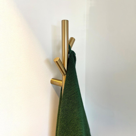 FV710S Smedbo Dry Brushed Brass Tree 1720mm Electric Towel Warmer Close Up