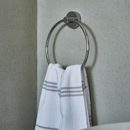 HK344 Smedbo Home Towel Ring Close Up