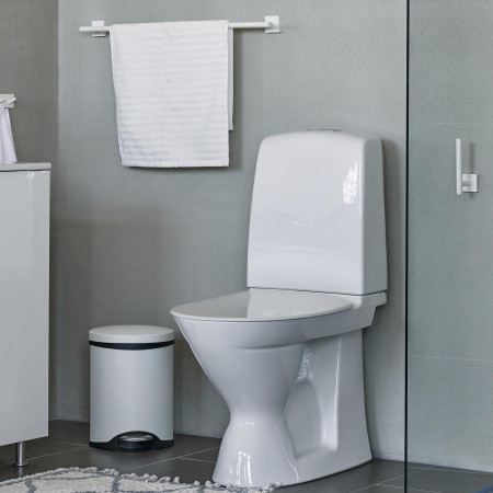 FK662 Smedbo Outline Lite 6L Soft Close White Pedal Bin Lifestyle