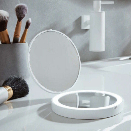 FX627 Smedbo Outline Lite White LED Travel Mirror Lifestyle