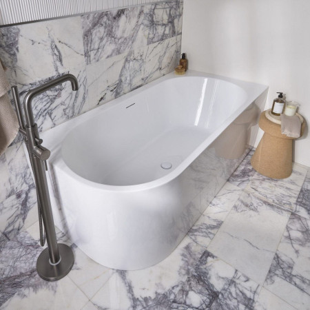 DC17035 Tavistock Cadence 1700 x 820mm Right Hand Corner Bath with Gunmetal Bath Shower Mixer