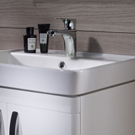 CM600FW Tavistock Compass 600mm Freestanding Vanity Unit with Basin Gloss White (4)