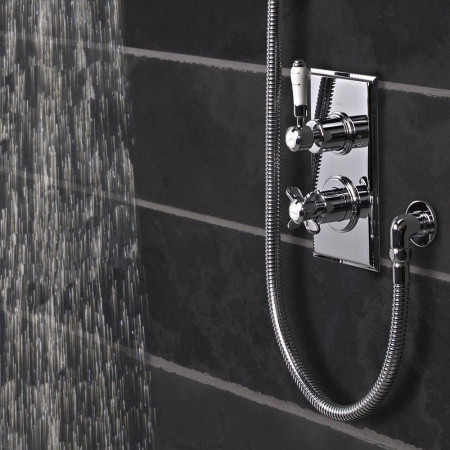 SVA1615 Tavistock Varsity Thermostatic Concealed Dual Function Diverter Shower Valve System Valve Close Up