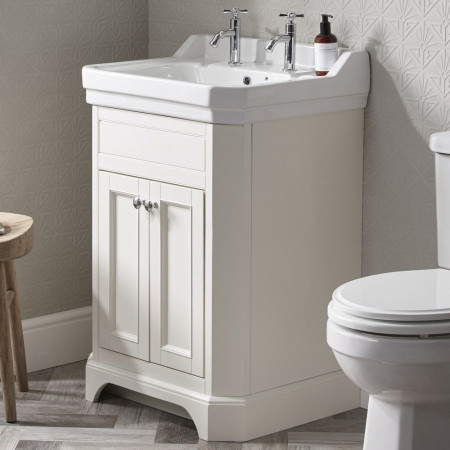 VT60FLW Tavistock Vitoria 600mm Freestanding Unit in Linen White with Basin Lifestyle