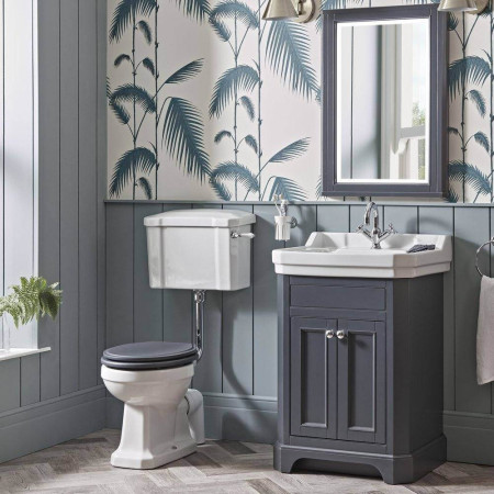 PL850S/CL850S/LLK850S Tavistock Vitoria Low Level Pan with Cistern Lifestyle