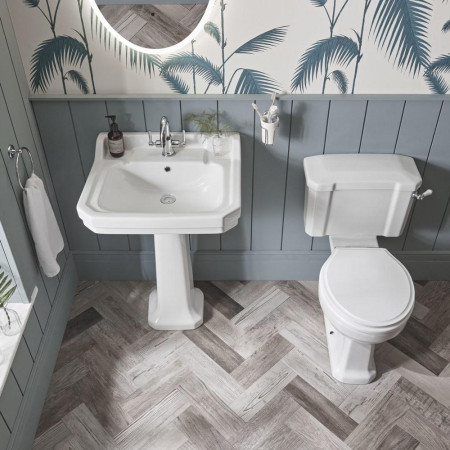 TS850WSC Tavistock Vitoria White Soft Close Bar Hinge Seat Lifestyle