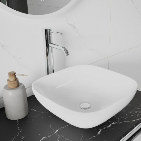 VAIO35W Vantara Io 350mm White Countertop Basin Lifestyle