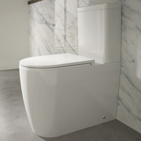 VAREF13/VAREFLA5 Vantara Refresh Rimless Close Coupled Closed Back WC and Seat Lifestyle