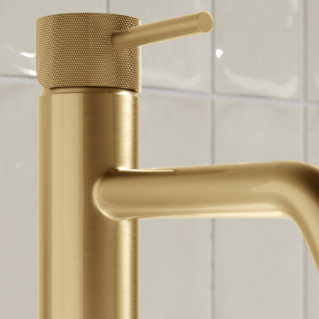 VACMT02BR Vantara Comet Mono Basin Mixer with Waste in Brushed Brass Lifestyle