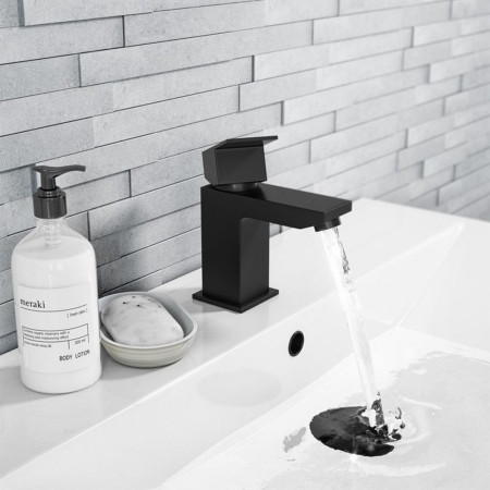 TT921 Trisen Kawa Black Mini Mono Basin Mixer Lifestyle