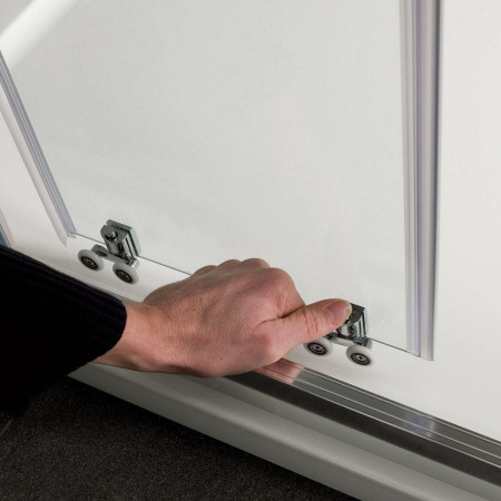 58.489 Volente 1800mm Matt Black 6mm Sliding Shower Door Quick Release Runners